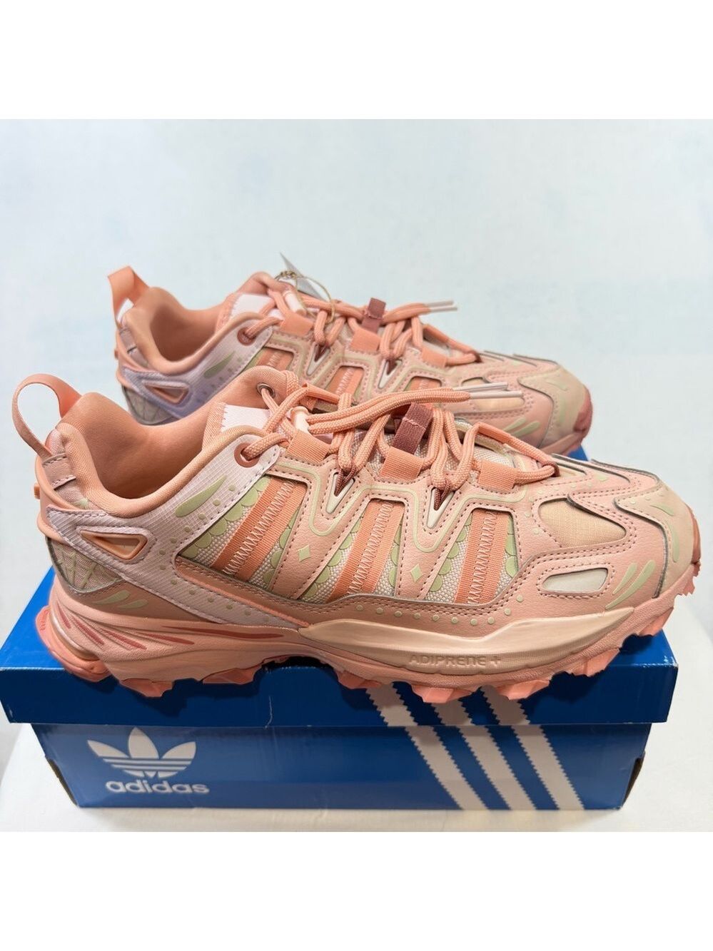 Adidas Hyperturf Adventure Day of the Dead Men’s Sneaker Pink Size 9 HP2496 - Picture 2 of 7